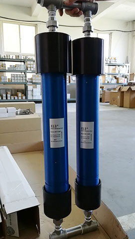 两支SR CMD膜干燥器CMD TM2050串联