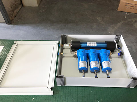 AFE三级压缩空气过滤器与SR CMD膜干燥器集成箱内部结构