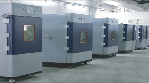 英国小型模块干燥机集成到高低温环境试验箱里的应用